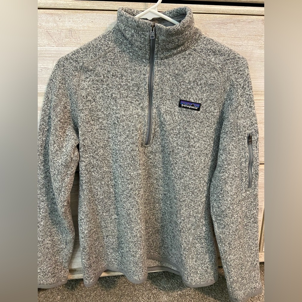 Patagonia Gray Women’s Fleece Zip Pullover 1/4 Zip / Athletic / Jacket / Zipper